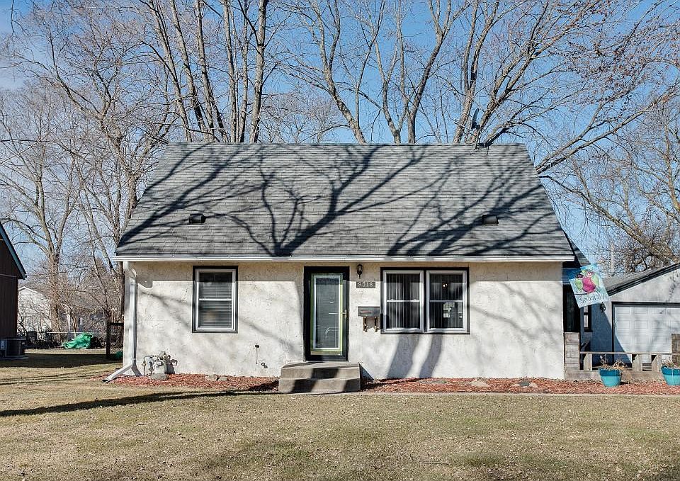 9318 Seller disclosures.pdf