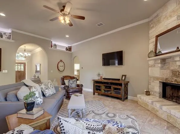 12 Tanglewood Trl, Wimberley, TX 78676