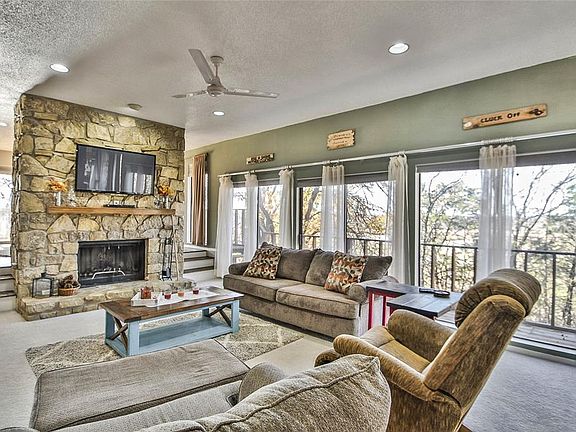 4th image of 2 Greenbriar Ct
