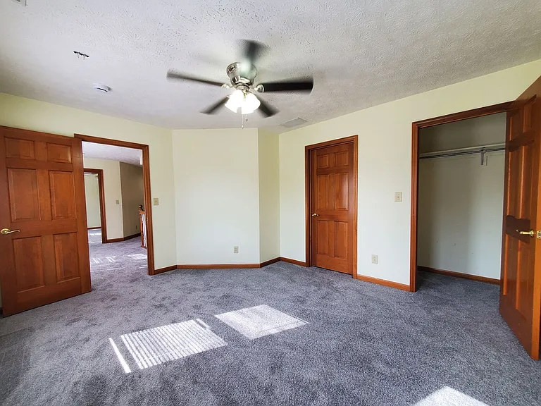 324 Redwood Blvd — Photo 35