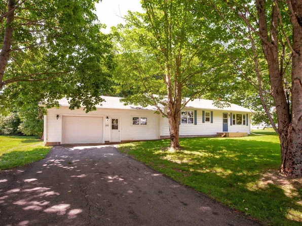 357 Lower Malpeque Rd, Charlottetown, PE C1E 1T8