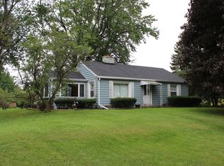 6231 W County Line Rd, Milwaukee, WI 53223