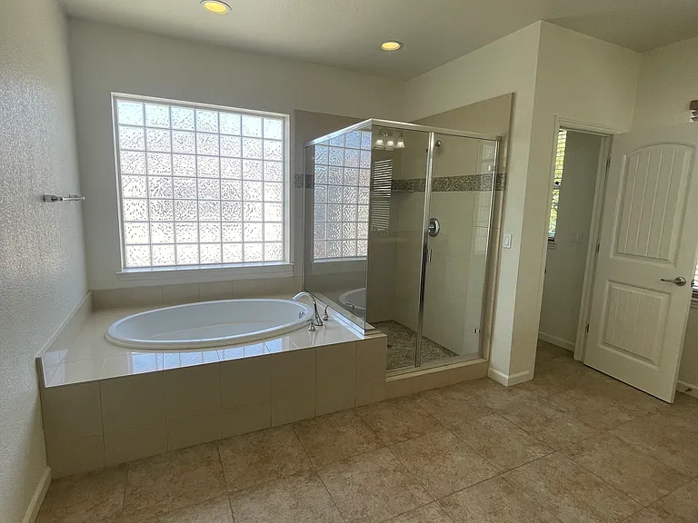 3145 Ardley Dr — Photo 44