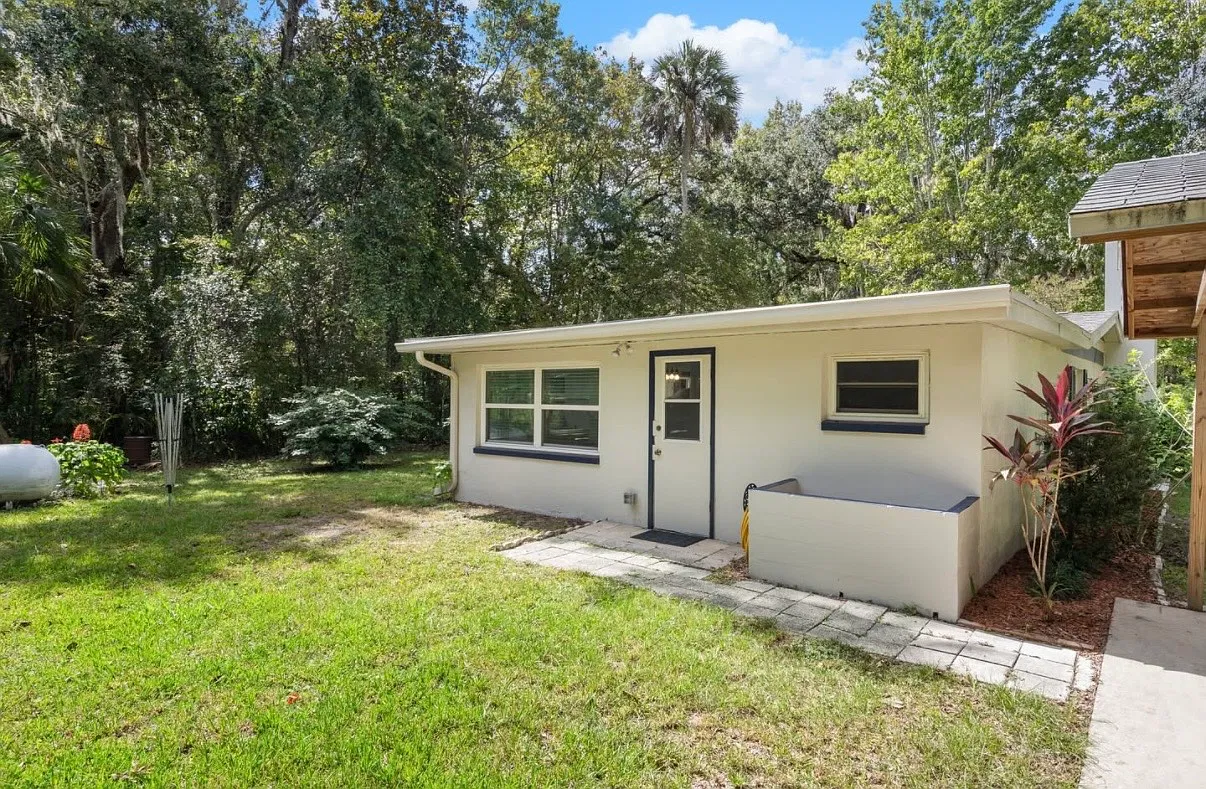 3 bed, 1512 sqft, $2,200 — Photo 3