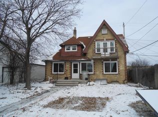 9468 W Main St, Milwaukee, WI 53214