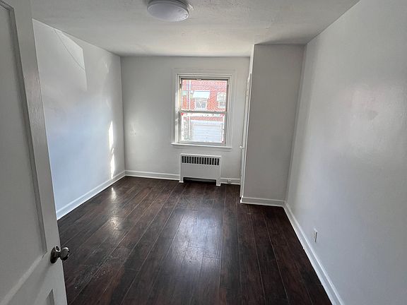 5th image of 6711 Oakland St Floor 1