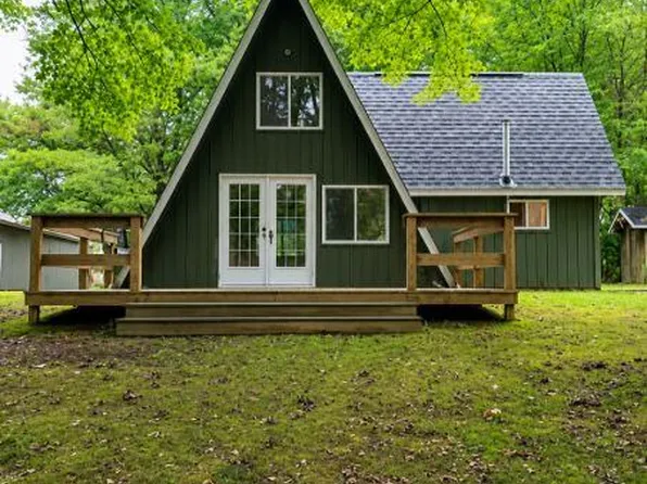 12581 Riverbend Rd, Evart, MI 49631