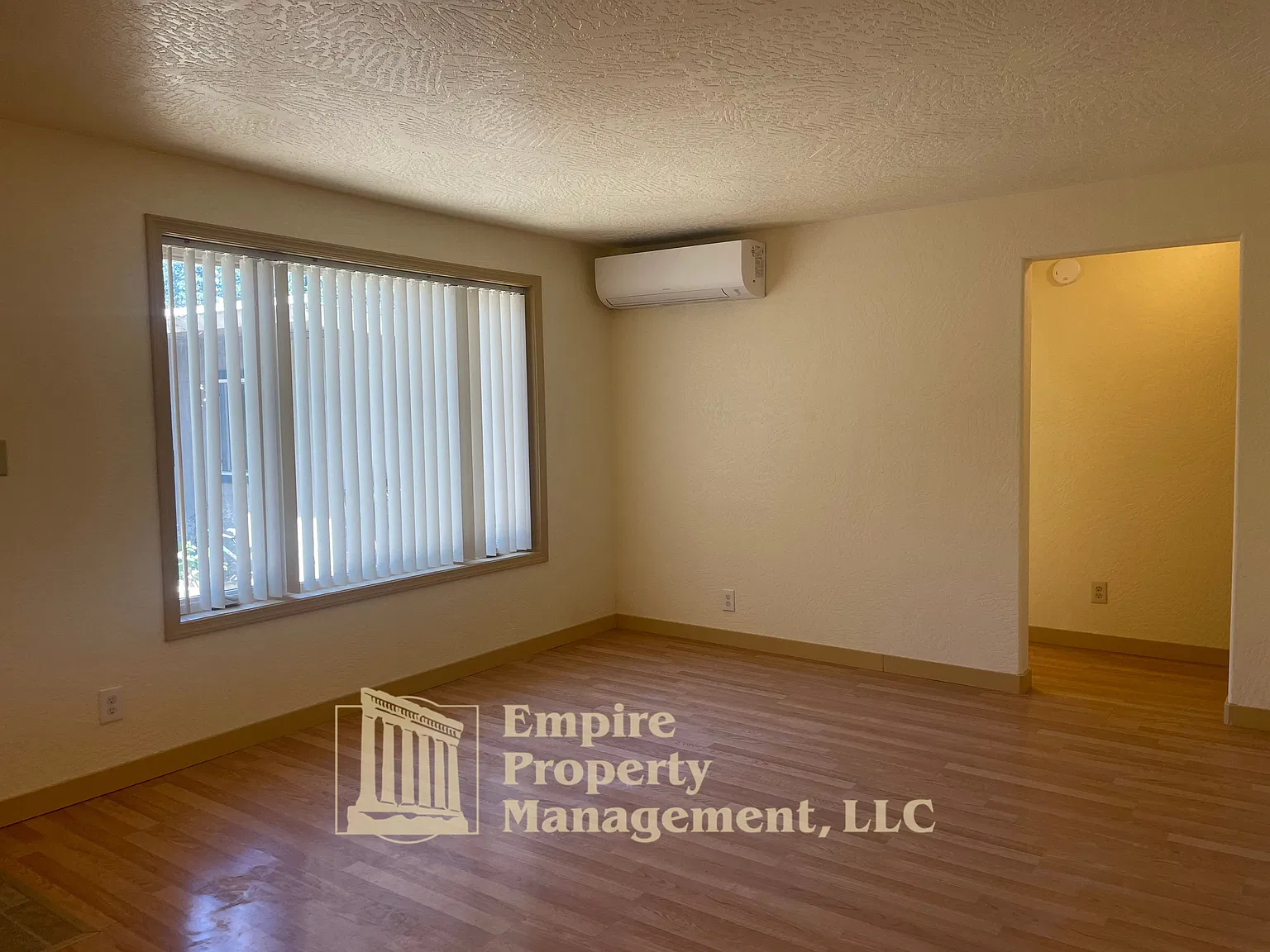4355 River Road - 4 — Photo 3
