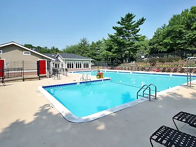 The Hamptons at Town Center