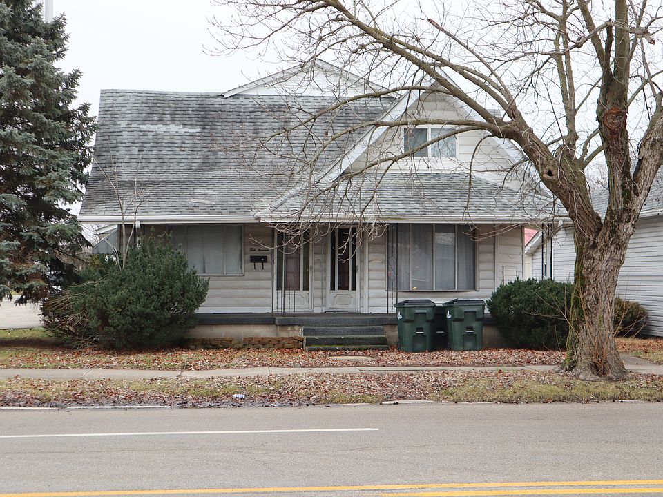 1st image of 411 W Main St