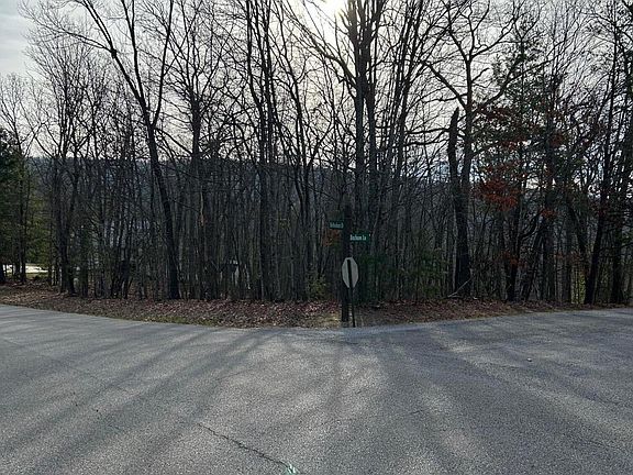 3rd image of 21 Bacham Ln