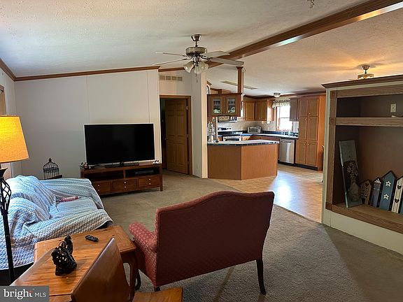3rd image of 106 Buckskin Ct