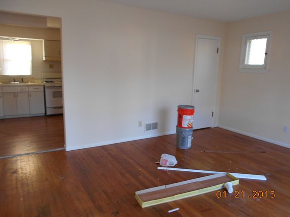 4th image of 6833 Frostview Ln