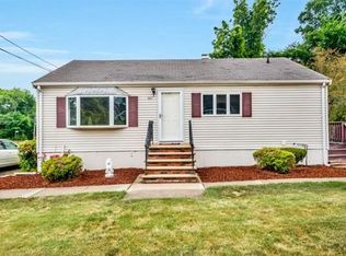 347 Lexington St, Woburn, MA 01801
