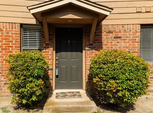 5640 Cedar Creek Dr, Benbrook, TX 76109