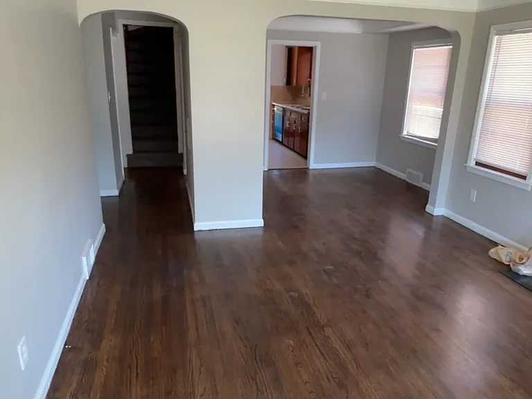 1552 Robindale St — Photo 7