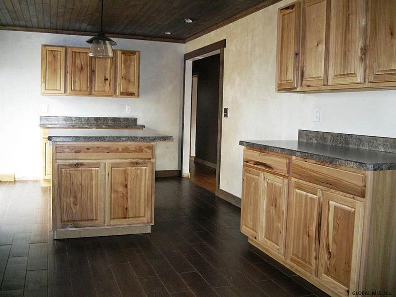 5th image of 1327 SACANDAGA Road