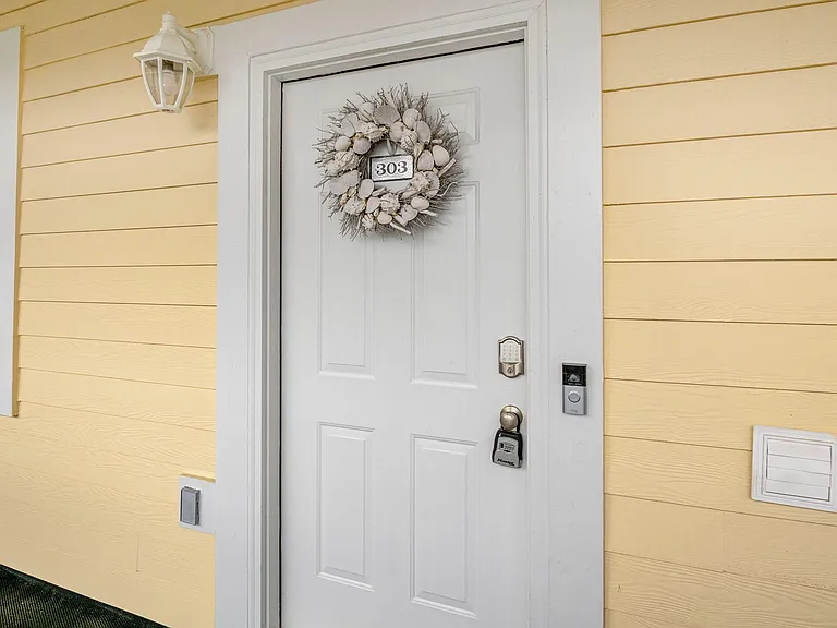 Wild Iris Dr — Photo 20