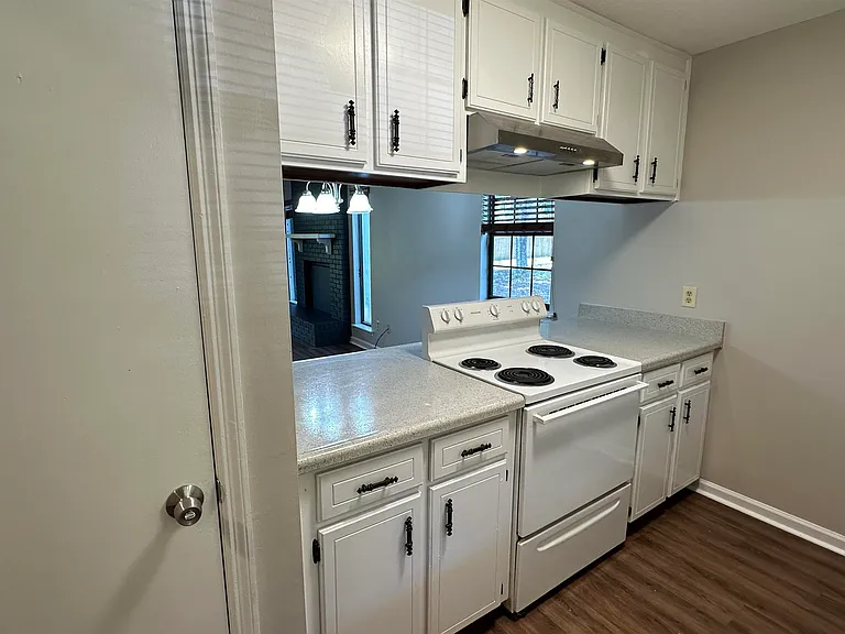 2496 Southwood Plantation Rd #A — Photo 4