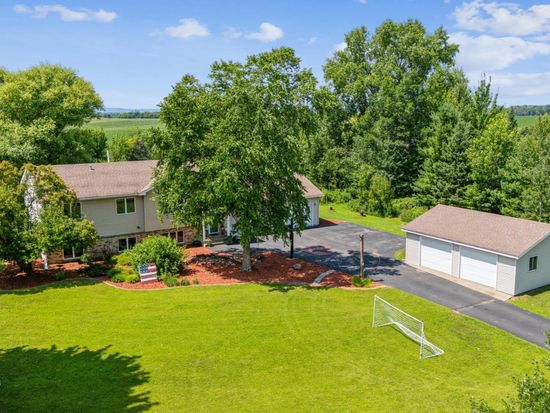 742 N Meadow Dr, Hudson, WI 54016