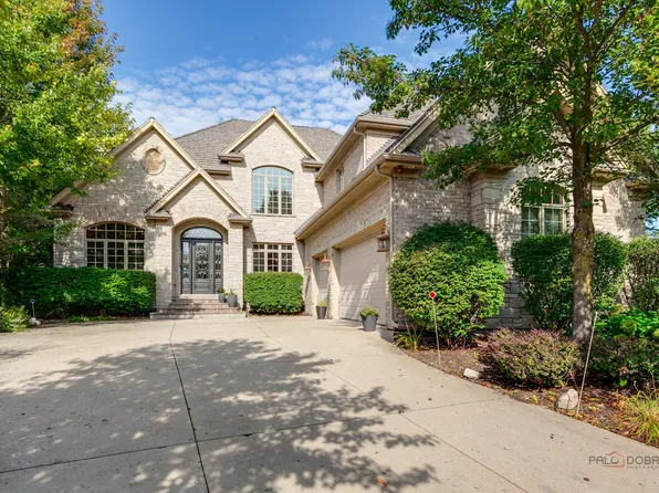 7267 Providence Ct, Lake Zurich, IL 60047