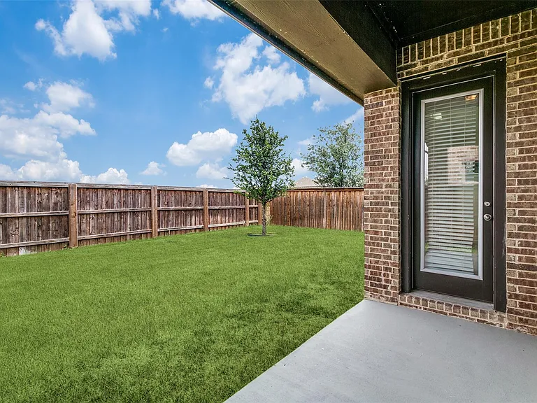 523 Paddock Way — Photo 23