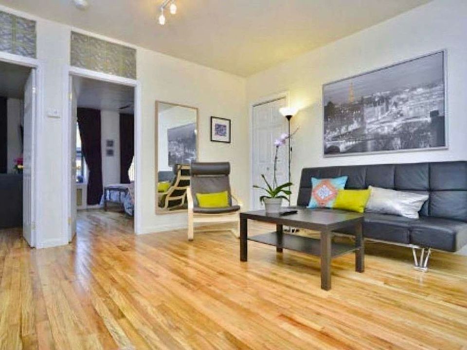 1st image of 1121 1st Ave #4D