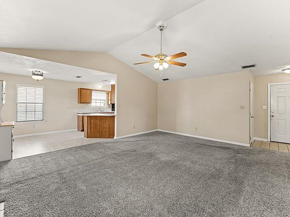 5th image of 3228 Whitney Dr E
