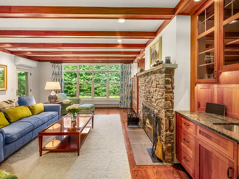 271 Thomas Pasture Rd — Photo 14