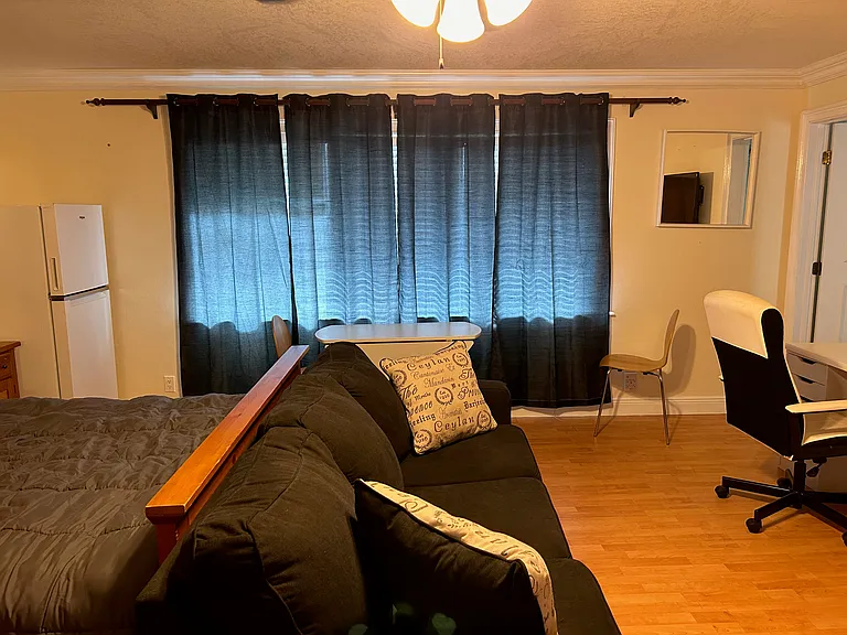 600 NW 7th Ave #C — Photo 6