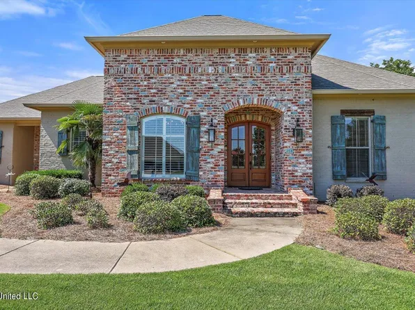 204 Esplanade Dr, Brandon, MS 39047