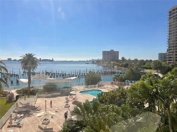 11111 Biscayne Blvd #4F, Miami, FL 33181