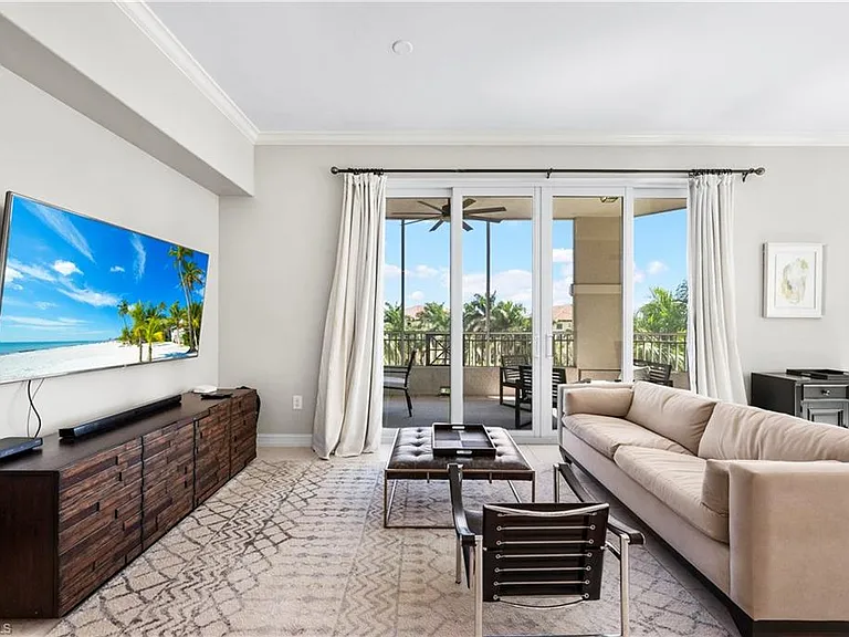 2738 Tiburon Blvd E #B-406 — Photo 7