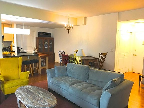 4th image of 48-15 11th St #4E