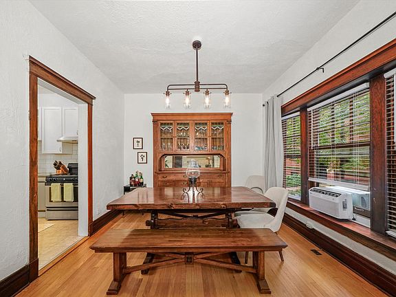 3rd image of 518 W Wrightwood Ave APT 1E