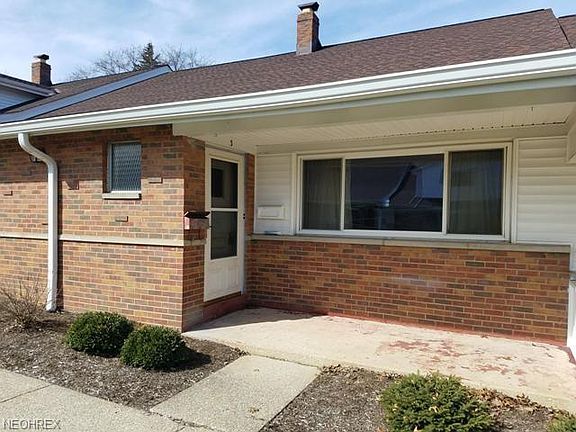 2nd image of 25555 Country Club Blvd Unit 3