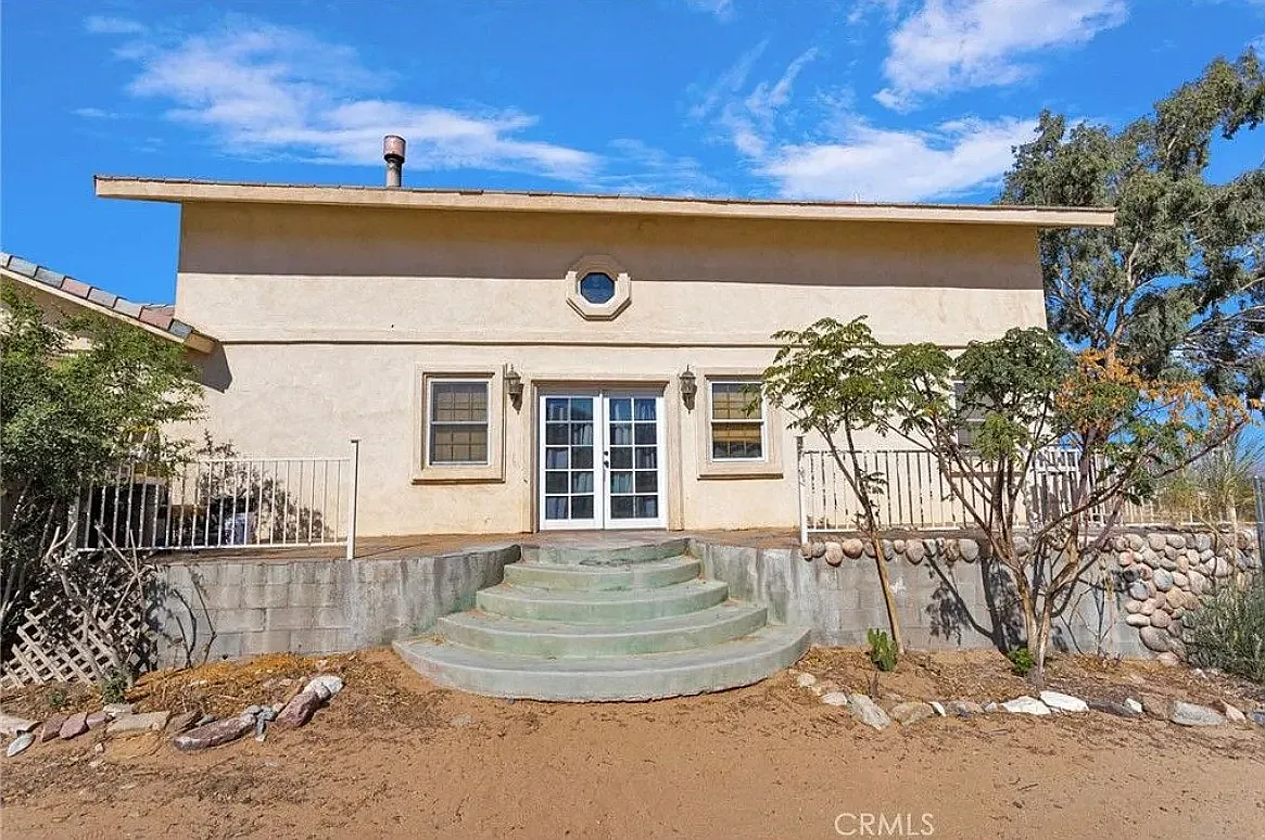 McRoberts Rd, Apple Valley — Photo 4