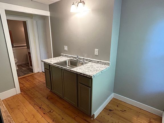4th image of 58 Elm St #1B