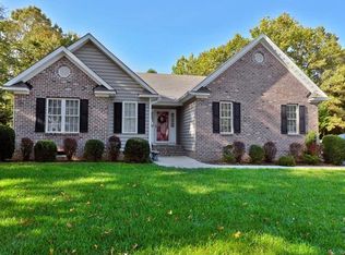 10989 Elmont Woods Dr, Glen Allen, VA 23059