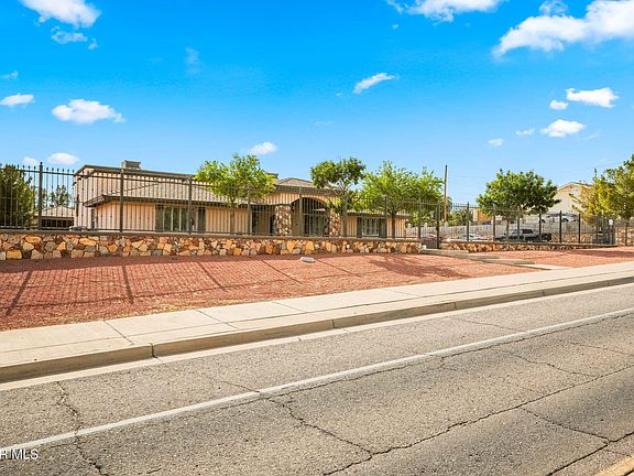 3rd image of 1113 Loma Verde Dr