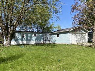 173 Lake Warren Dr, Monmouth, IL 61462
