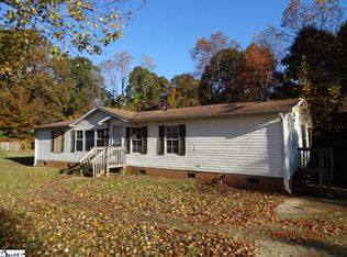 135 Acorn Trl, Fountain Inn, SC 29644