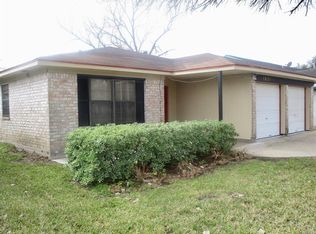 1831 Chickadee Dr, League City, TX 77573