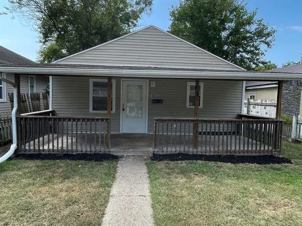 1825 S Brookfield St, South Bend, IN 46613