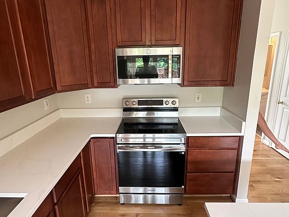 5th image of 5029 Kemsley Rd