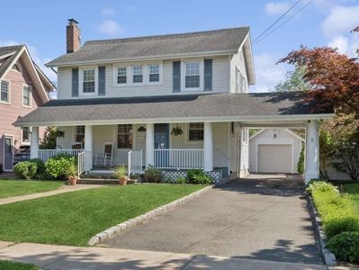 339 Pine Street, Freeport, NY, 11520
