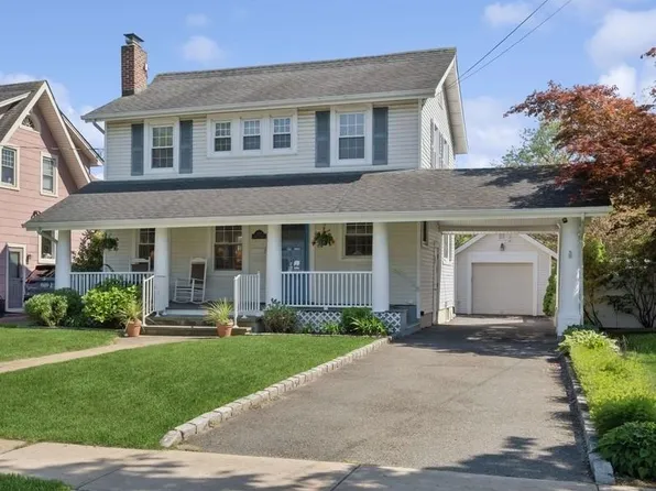 339 Pine Street, Freeport, NY 11520