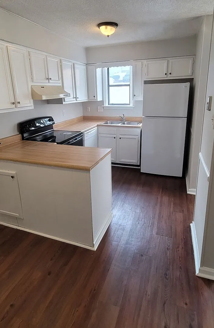 Townhome in Midtown Raleigh — Photo 4