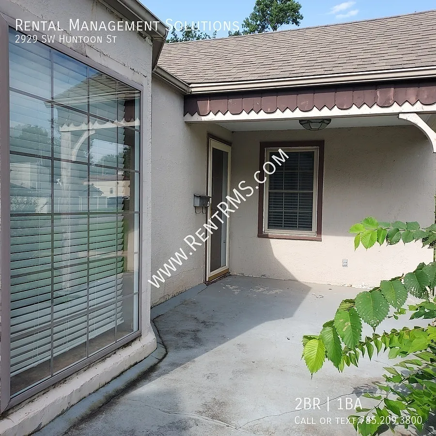2929 Sw Huntoon St - 2 Bed/1 Bath — Photo 2