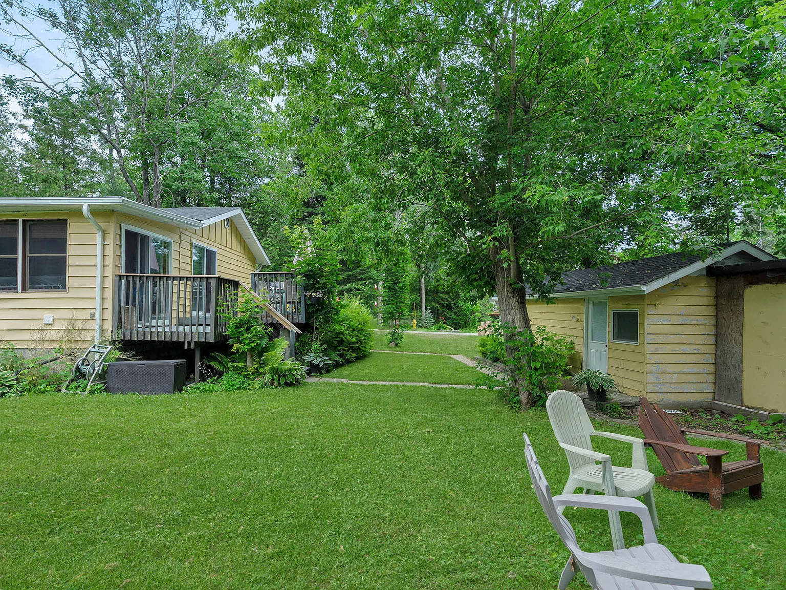 33 Grove St, Port McNicoll, ON L0K 1R0, Canada — Photo 2